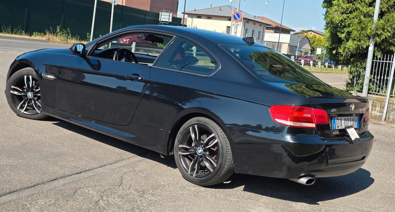 Bmw 320d E92 coupè Interni pelle rosso