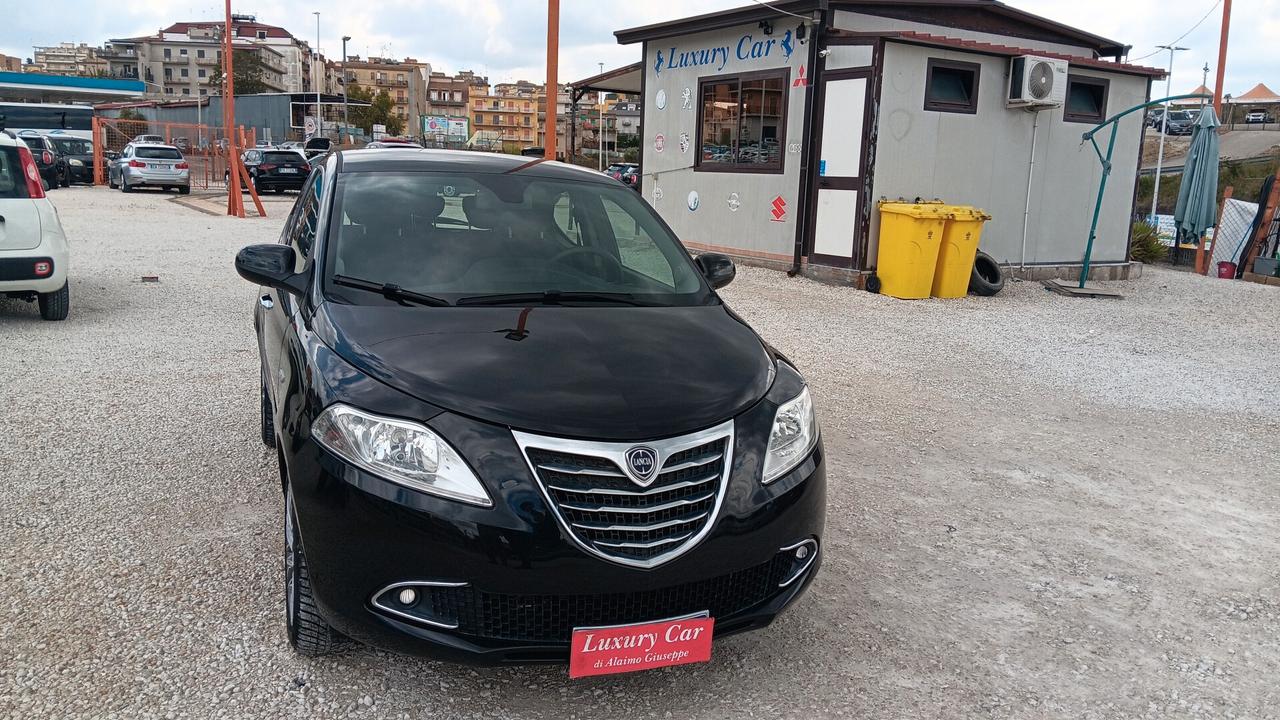 LANCIA YPSILON MTJ -2015