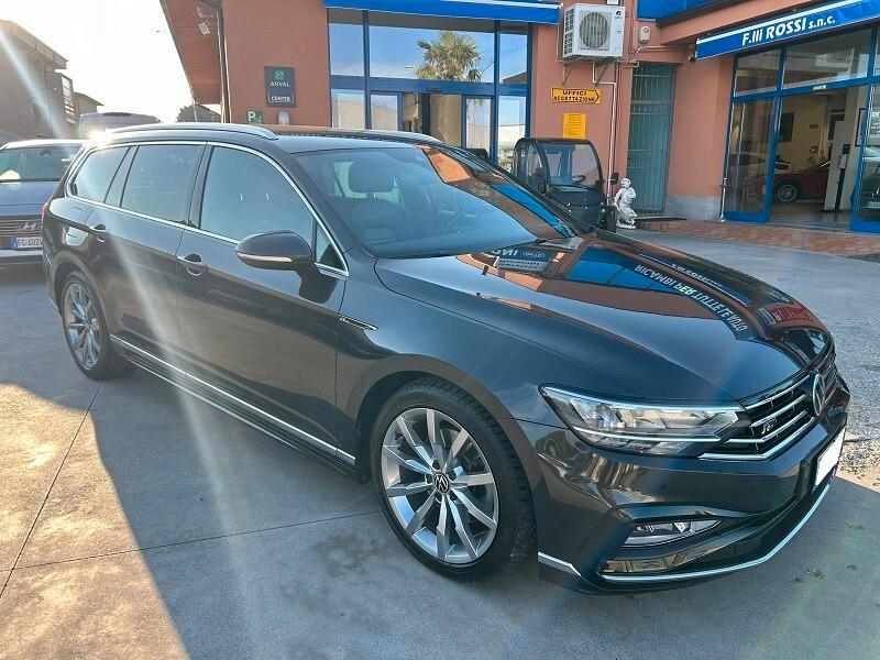 Volkswagen Passat Variant 2.0 TDI DSG Executive R-LINE