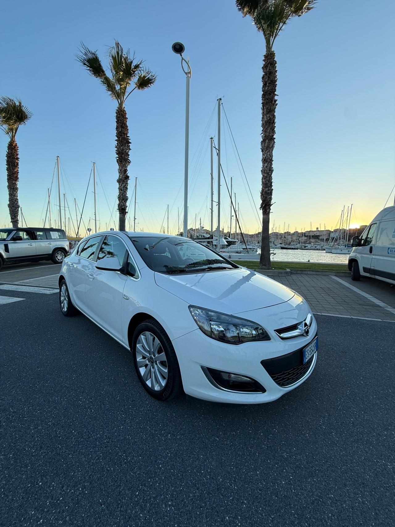 Opel Astra 1.7 CDTI 110CV 5 porte Cosmo