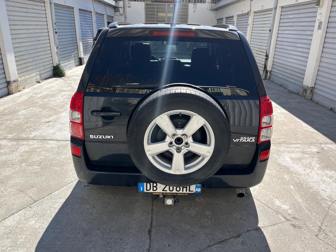 Suzuki Grand Vitara 1.9 DDiS 5 porte Executive Gancio Traino
