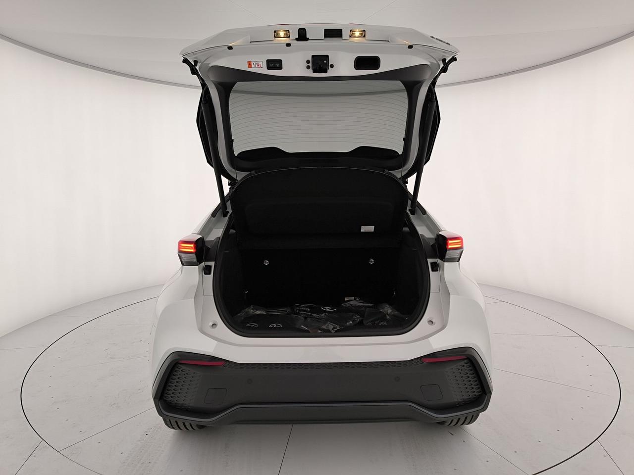 Toyota C-HR 1.8 hev lounge fwd e-cvt