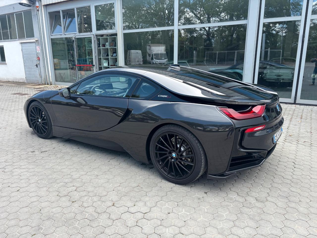 Bmw i8 coupè
