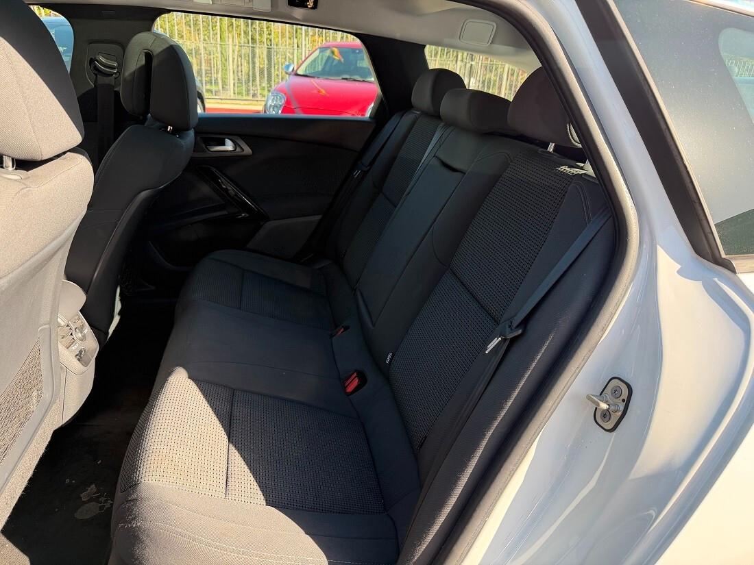 Peugeot 508 BlueHDi 114CV EAT6 S&S SW Allure