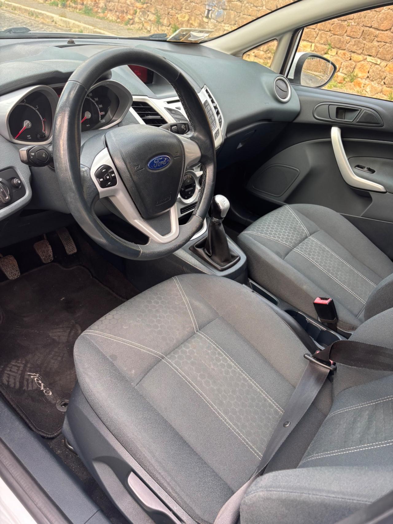 Ford Fiesta 1.2 82 CV 5 porte Titanium