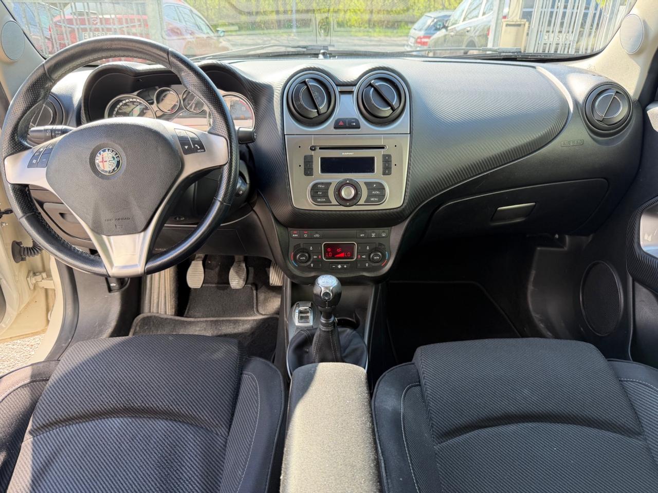 Alfa Romeo MiTo 1.6 JTDm 16V Distinctive Premium Pack