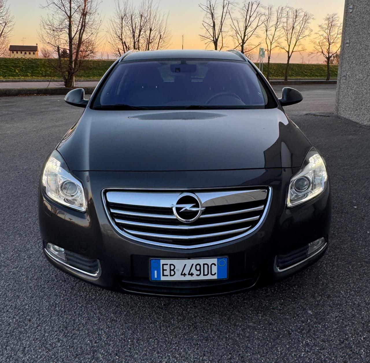 Opel Insignia 2.0 Turbo 4x4 Sports Tourer Cosmo