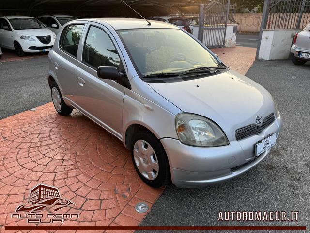 TOYOTA Yaris 1.0i 16V cat 5 porte Sol GOMMATA! NEOPATENTATI!