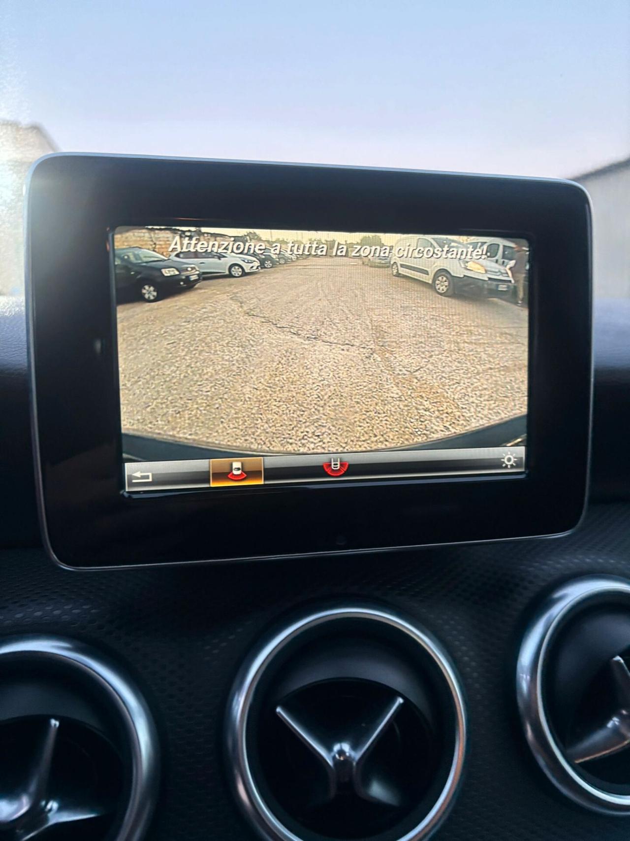 Mercedes-benz A 180 d Premium