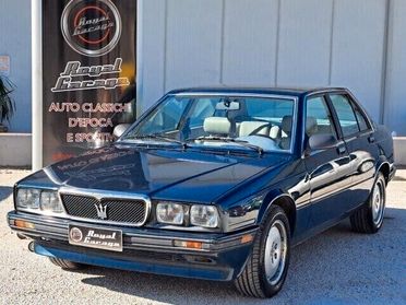 Maserati 422 service book -1988