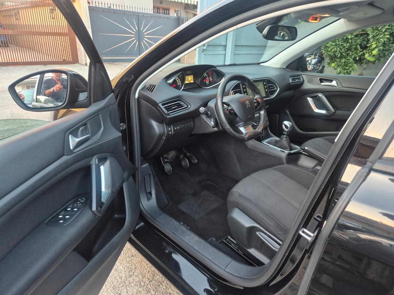 Peugeot 308 1.6 e-HDi 115 CV Stop&Start Active