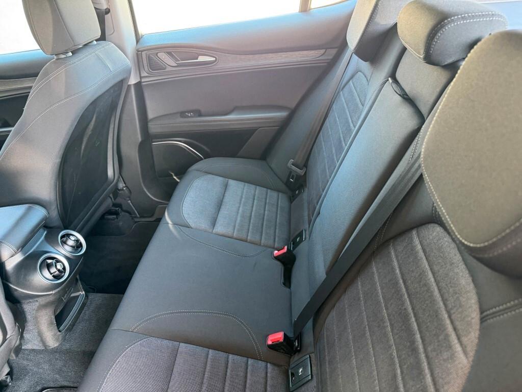Alfa Romeo Stelvio 2.2 T Business Rwd 190cv Auto