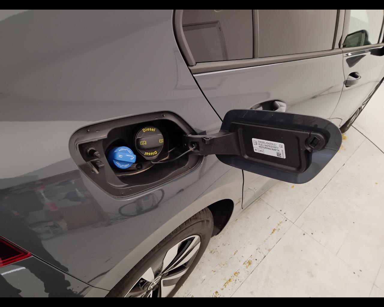 VOLKSWAGEN Golf VIII 2024 - Golf 2.0 tdi Edition Plus 115cv