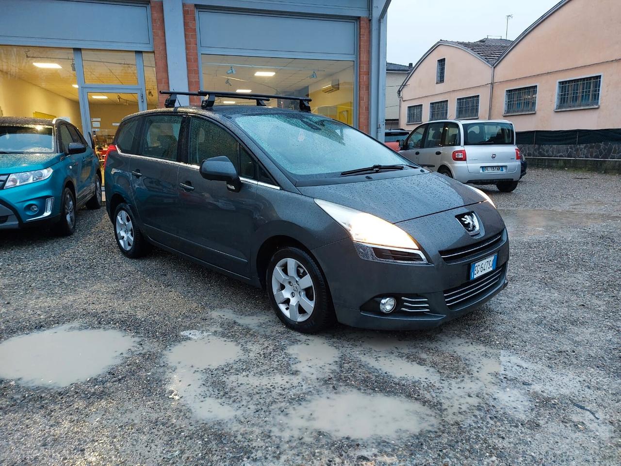 Peugeot 5008 1.6 HDi 112CV 12 MESI GARANZIA