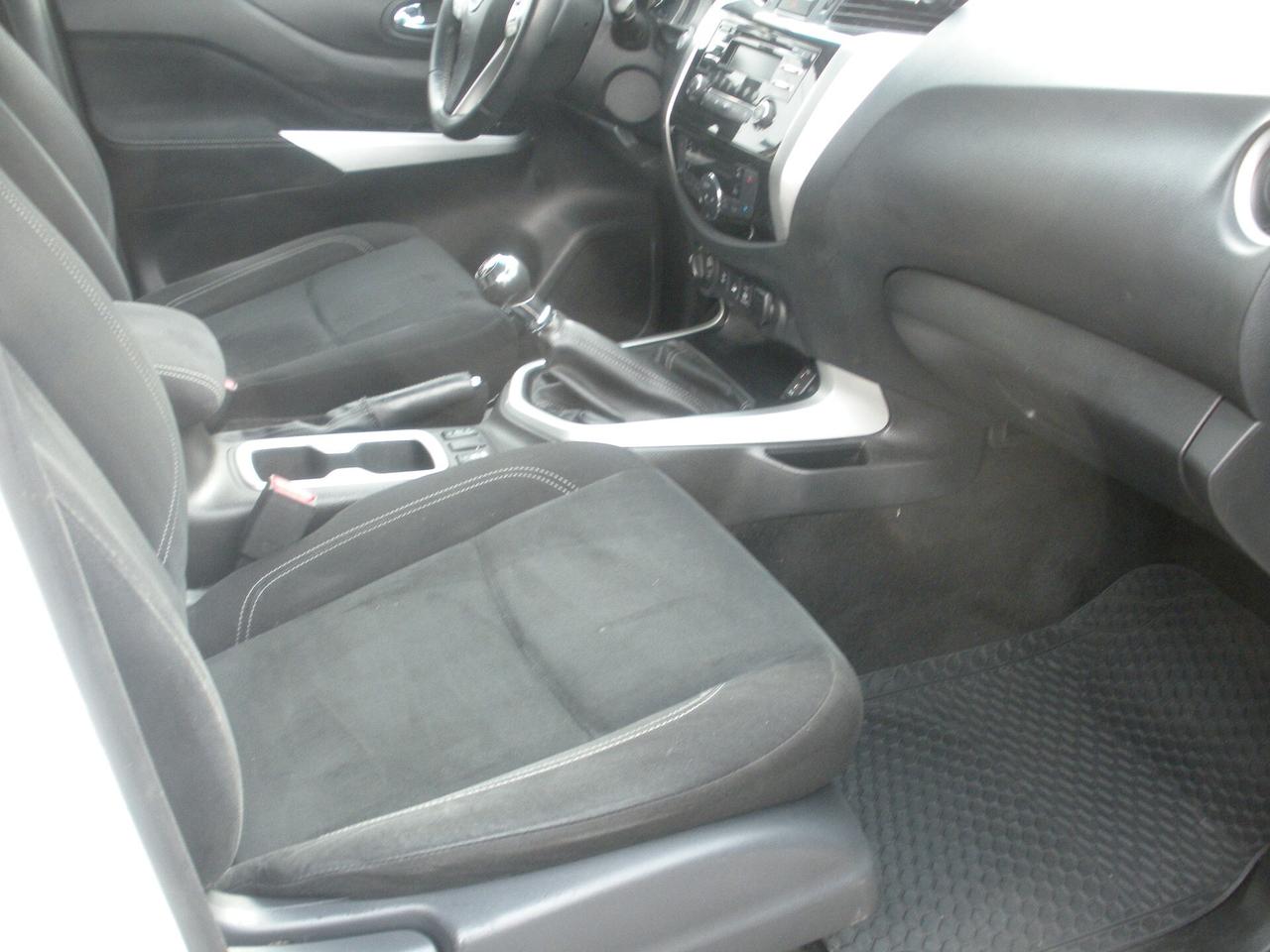 Nissan Navara 2.3 dCi 4WD Double Cab