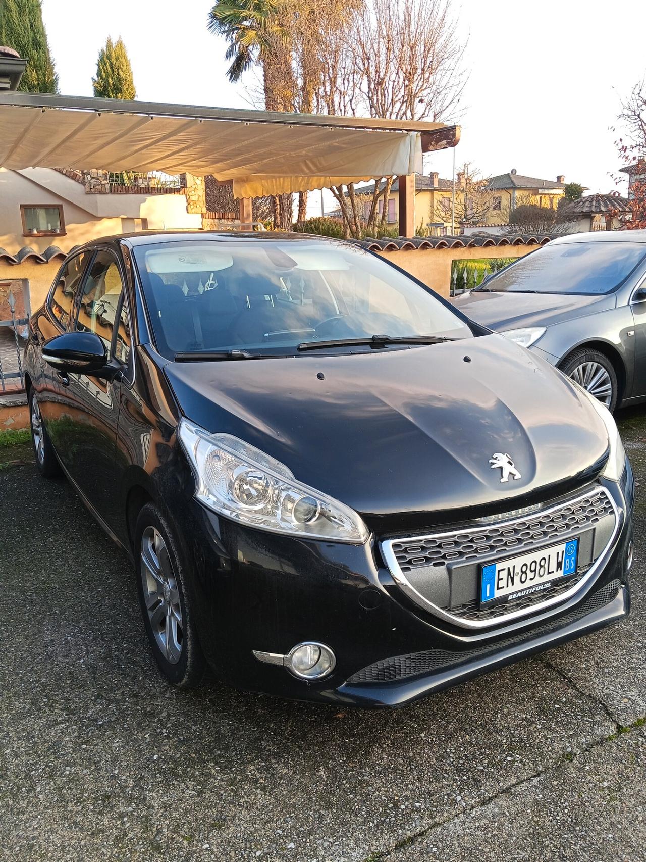 Peugeot 208 1.2 VTi 82 CV 5 porte Allure