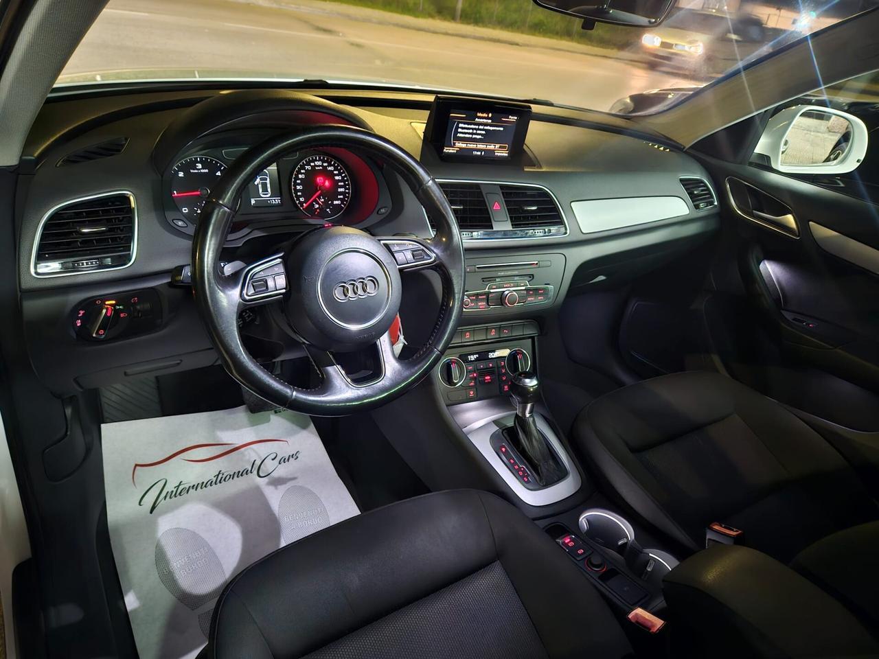 Audi Q3 2.0 TDI 120cv 88kw AUTOMATICA F1 TETTO