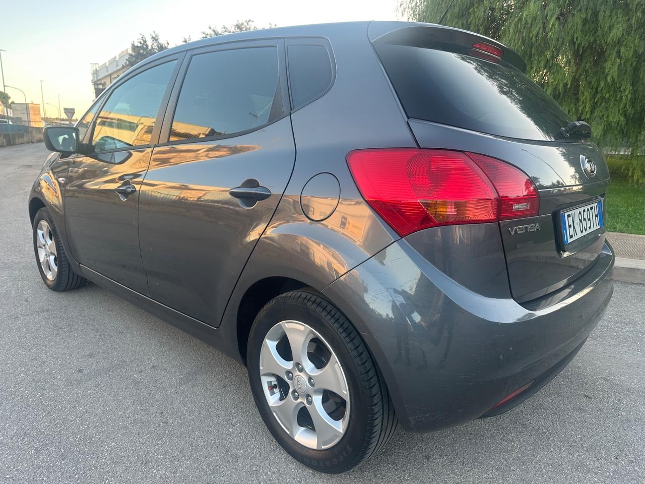 Kia VENGA 1.4 GPL 2012 - BASSI CONSUMI