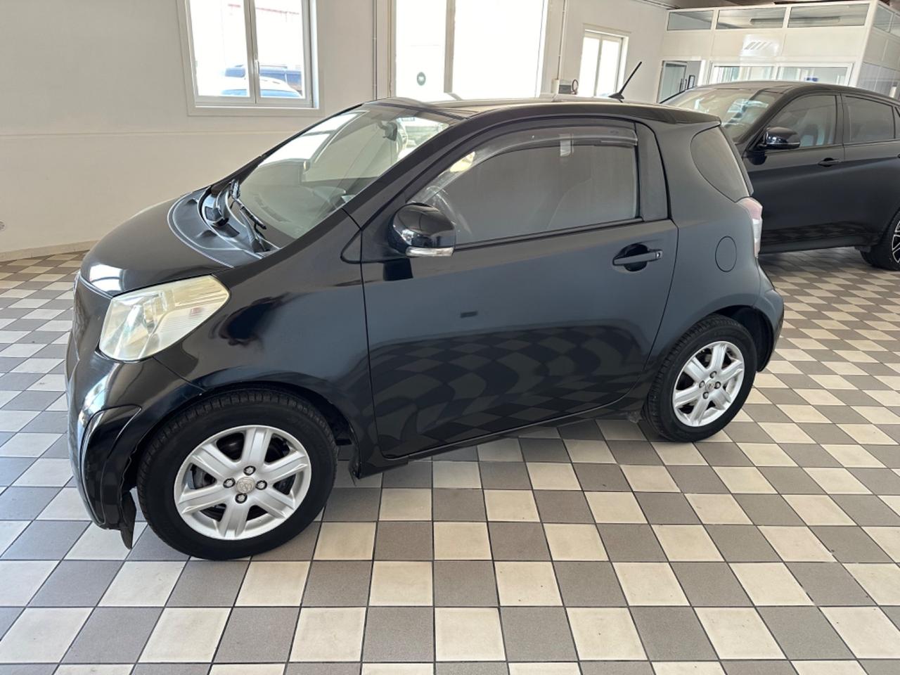 Toyota iQ 1.0 Sol