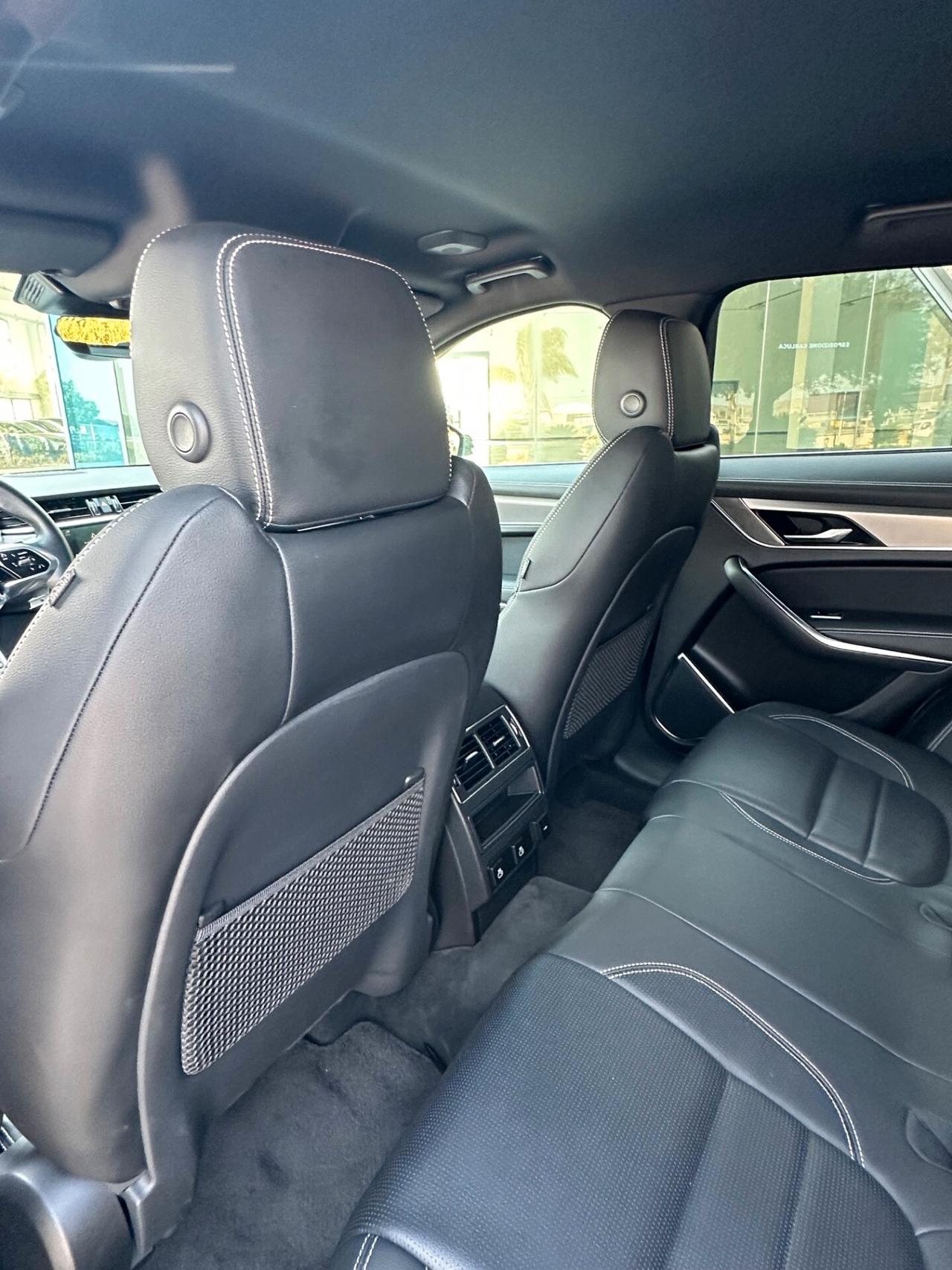 Jaguar F-Pace R-Dynamic S awd offerta T-Stock prezzo imperdibile