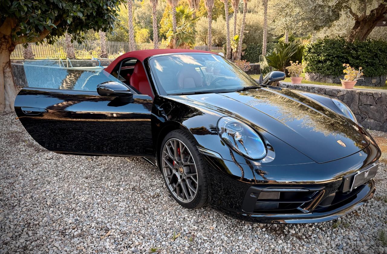 Porsche 911 Carrera 4S Cabriolet