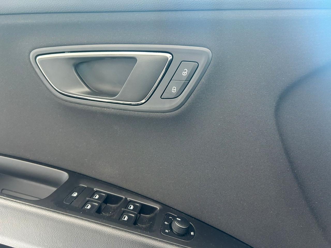 Seat Leon 1.4 TGI x neopatentati 2014