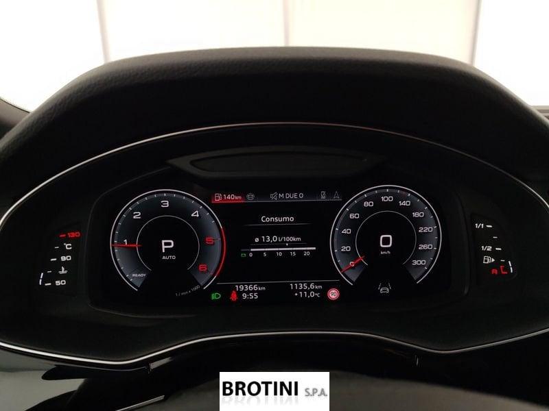 Audi Q8 50 TDI 210kW quattro tip. S Line Edition