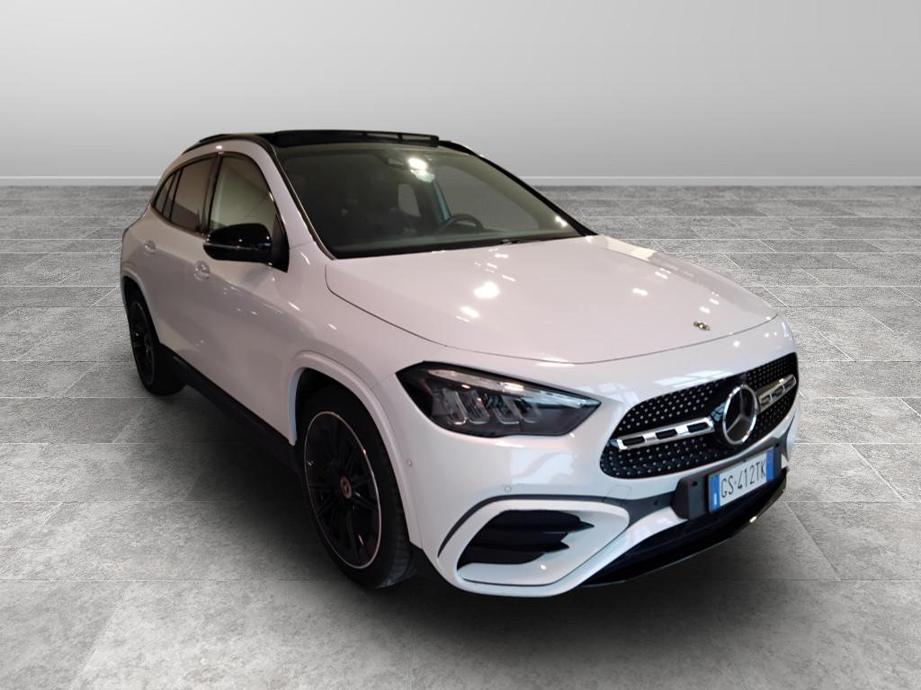 Mercedes-Benz GLA-H247 2023 - GLA 200 d AMG Line Premium auto