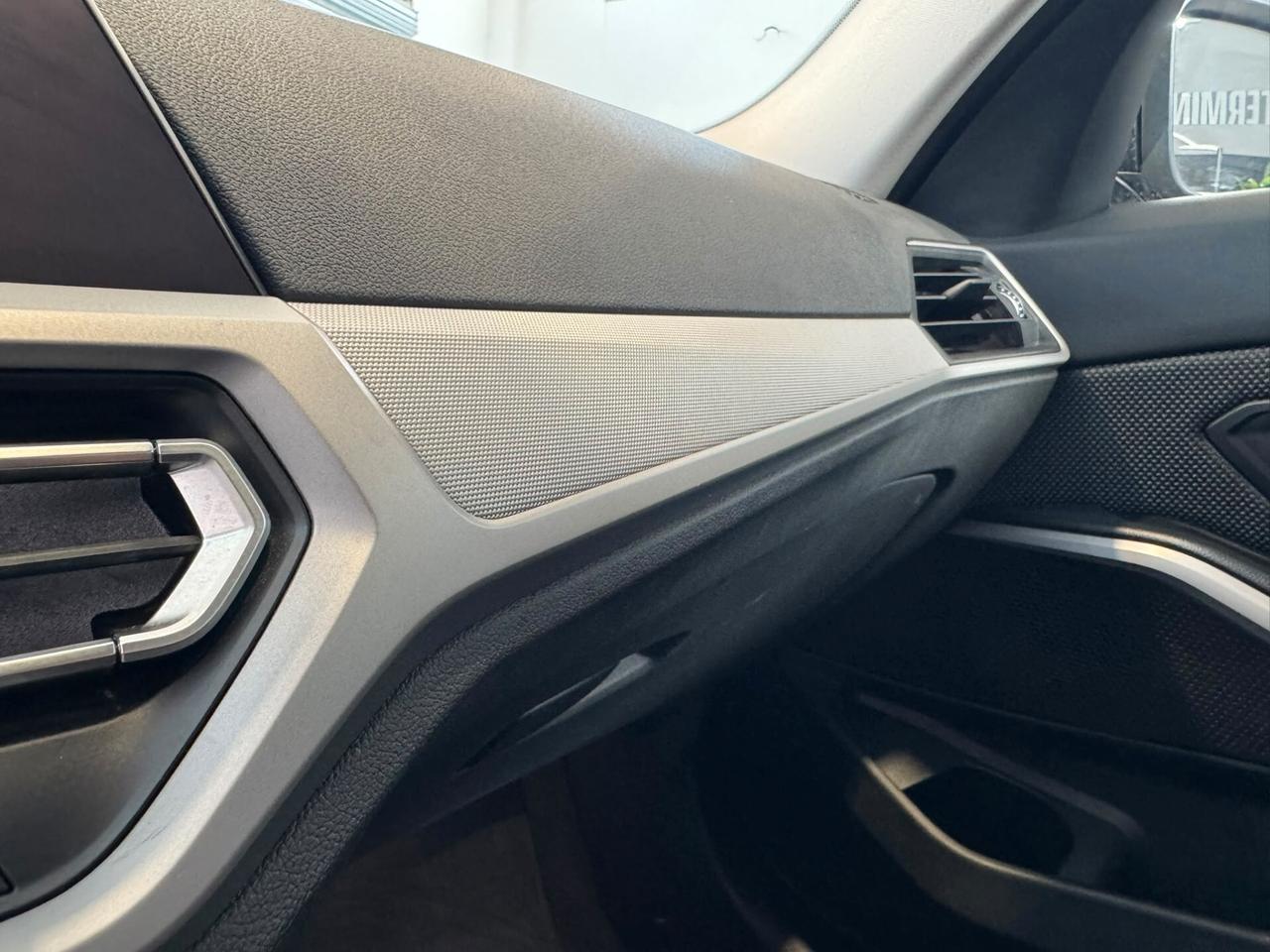 bmw 318d Sport 150cv auto