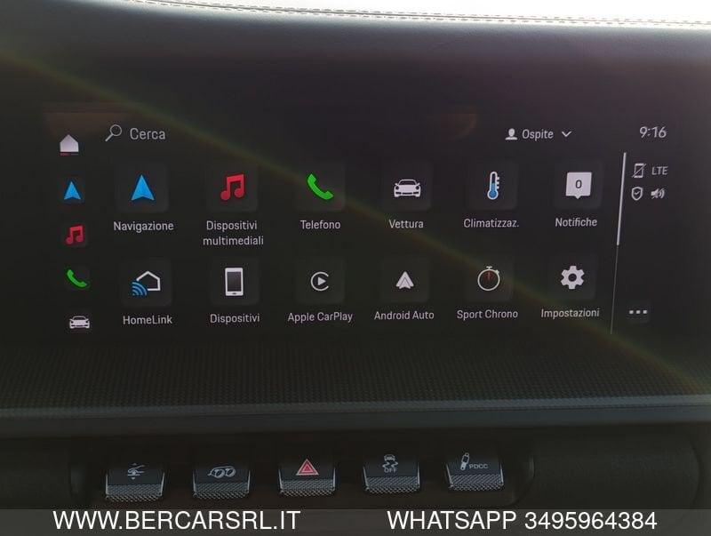 Porsche 911 Carrera 4 GTS