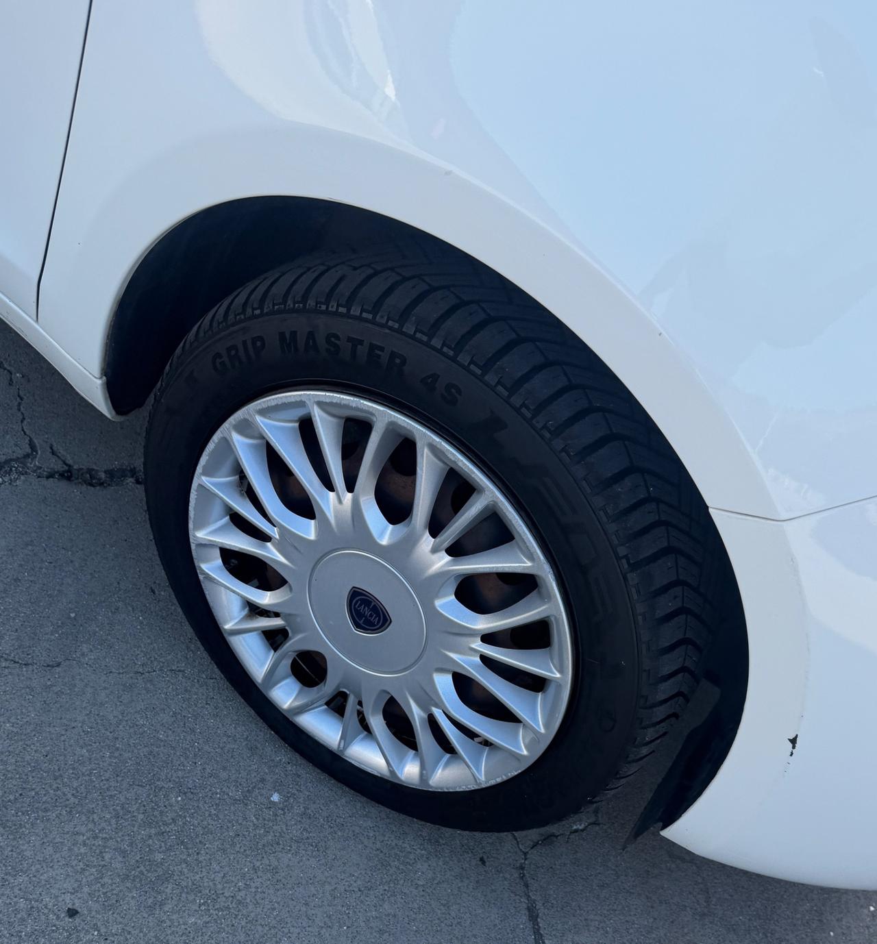 Lancia Ypsilon 1.3 MJT 16V 95 CV 5 porte S&S Gold