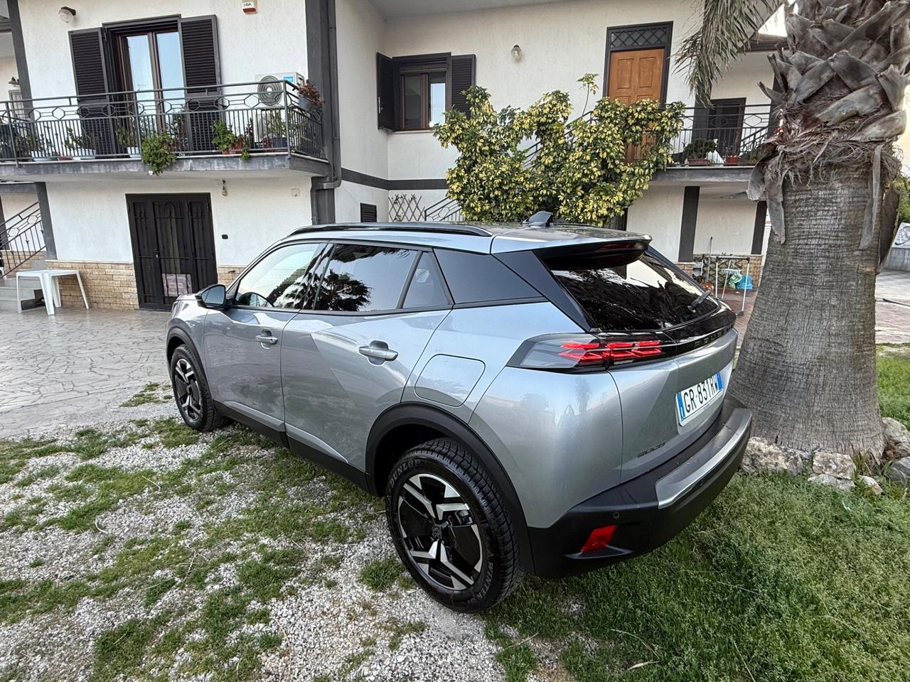 Peugeot 2008 BlueHDi 130 S&S EAT8 Allure