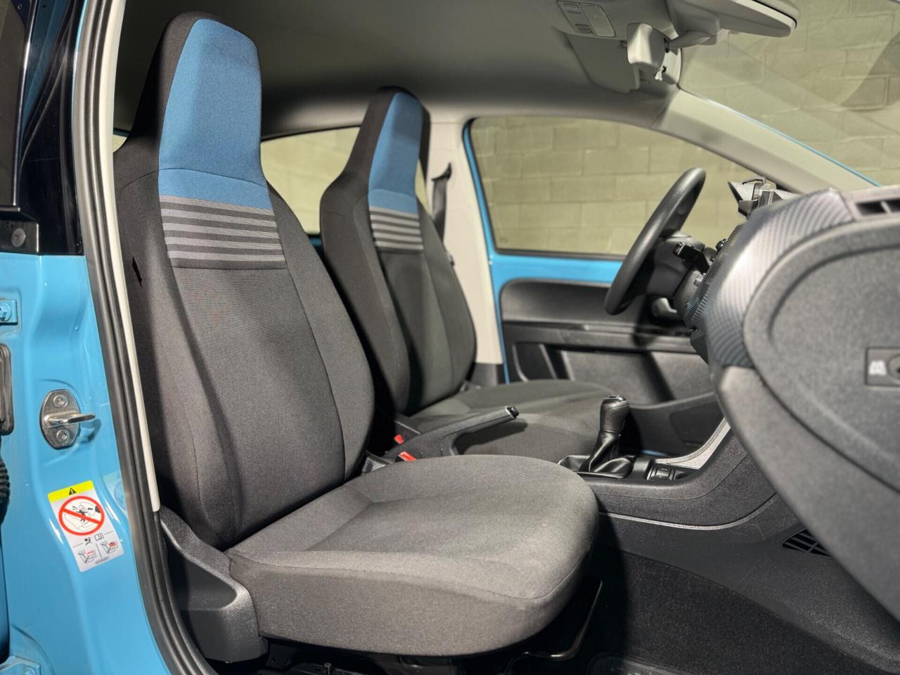 Volkswagen Up! 1.0 5 PORTE NEOPATENTATI