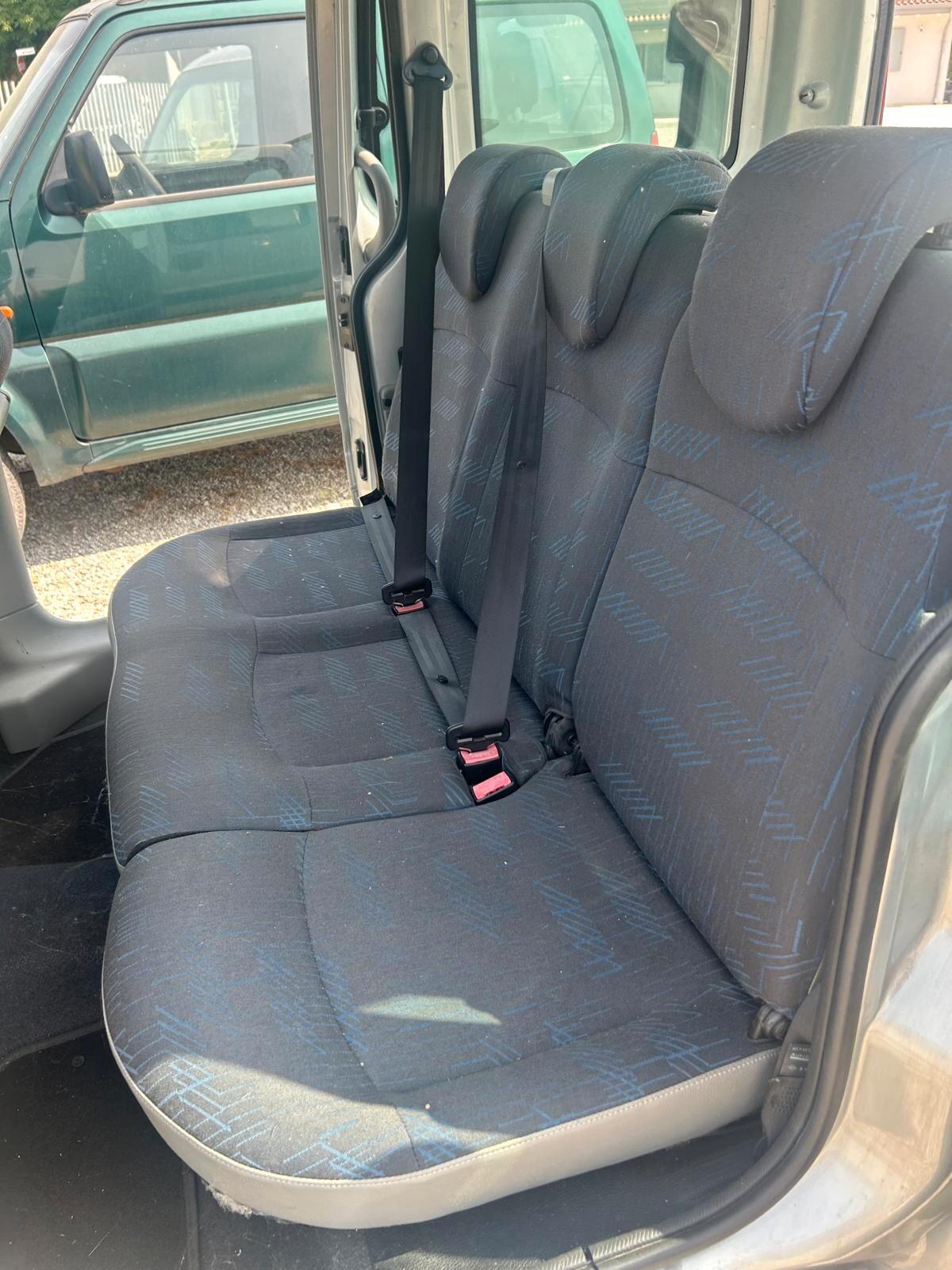 Renault Kangoo 1.6 105CV 5 porte Benzina/metano