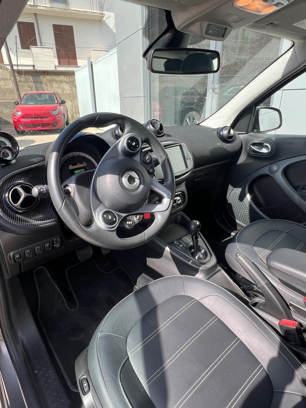 smart forFour eq Passion 22kW possibilità noleggio no scoring
