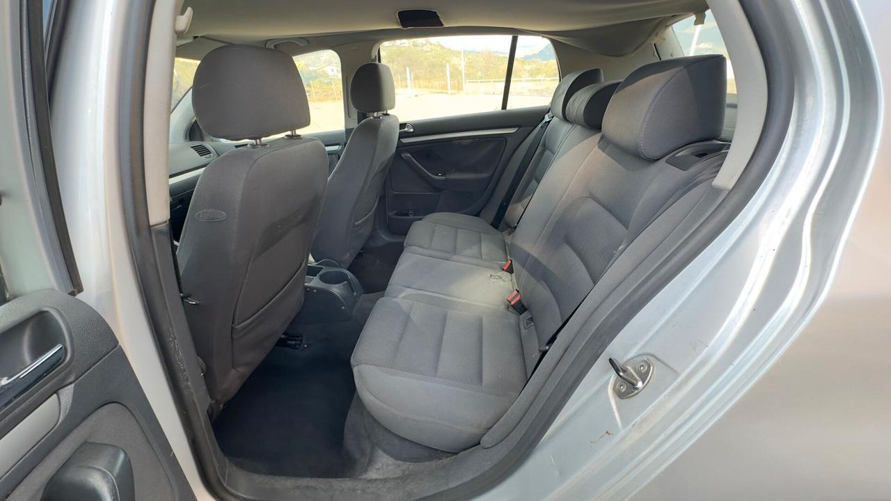 Volkswagen Golf 1.9 TDI 5p