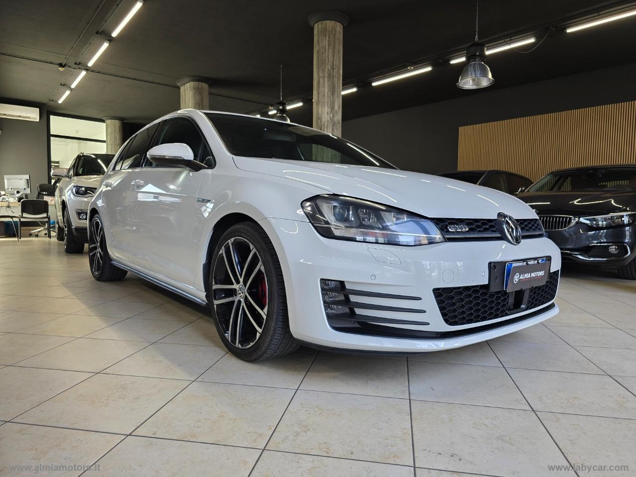 VOLKSWAGEN Golf GTD 2.0 TDI DSG 5p. BMT