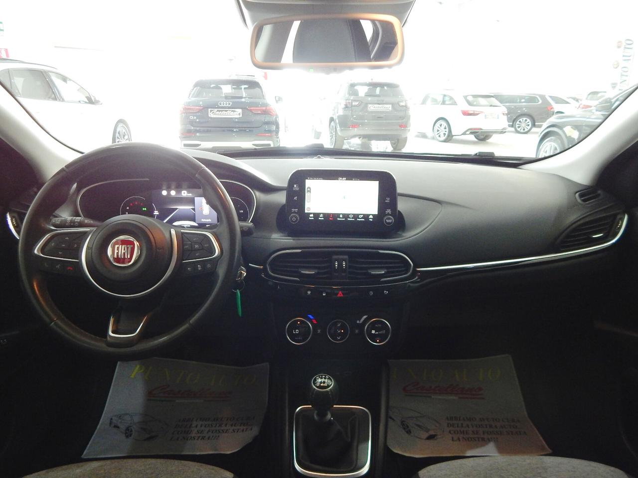 Fiat Tipo 5p 1.6 mjt Cross S&S NAVI-PARK-RADAR-LED