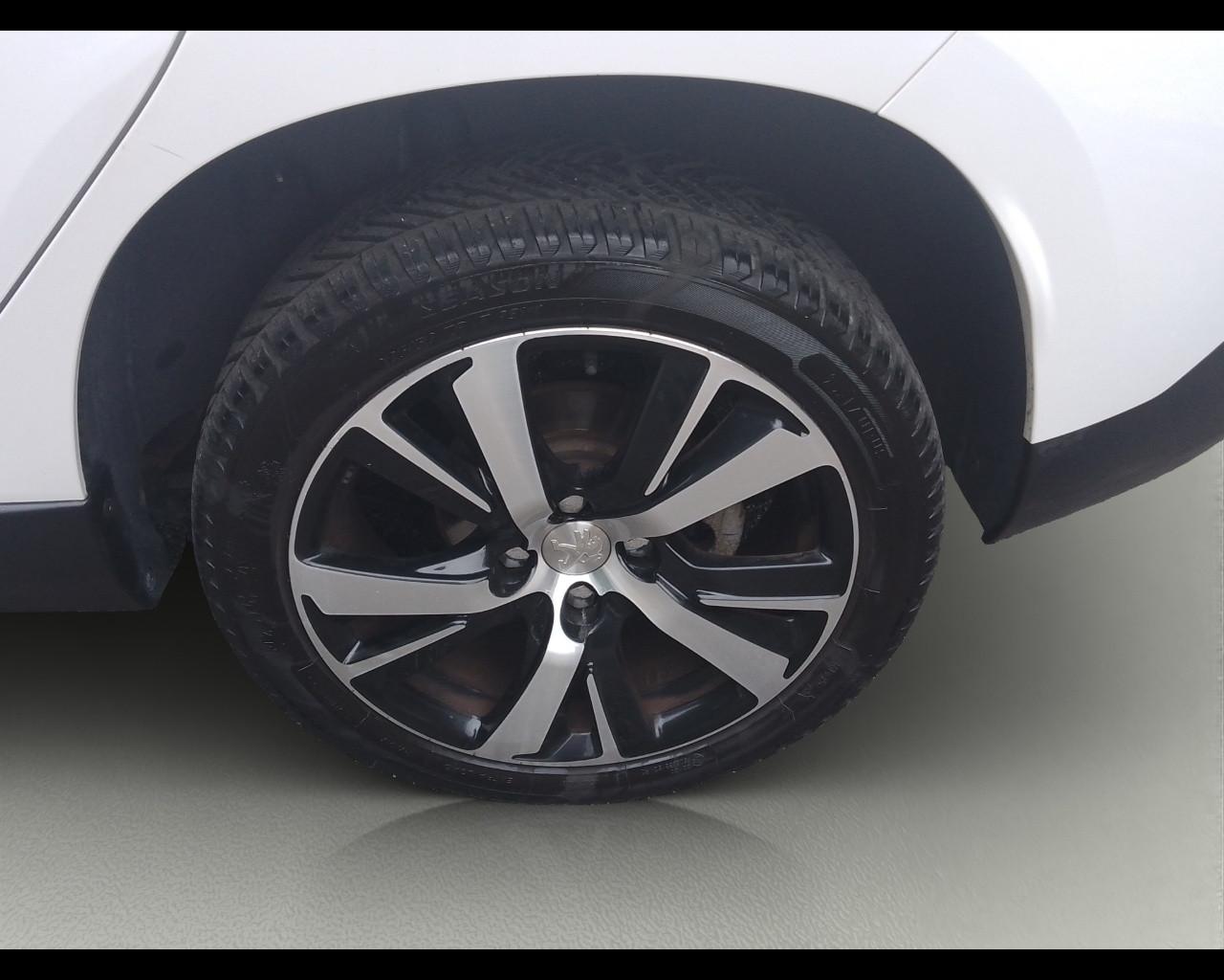 PEUGEOT 2008 - PureTech Turbo 110 EAT6 S&S Allure