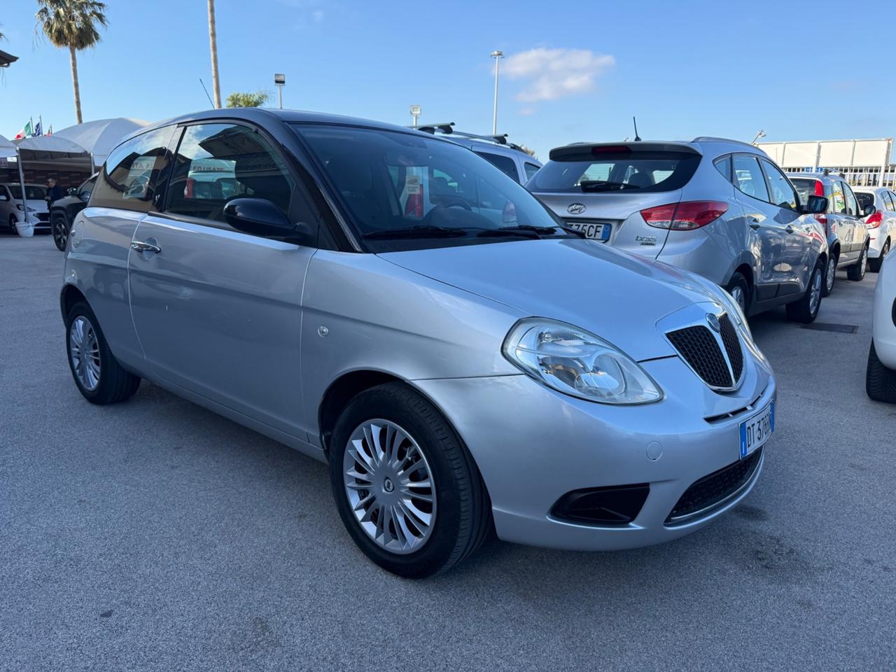 Lancia Ypsilon 1.2 Versus