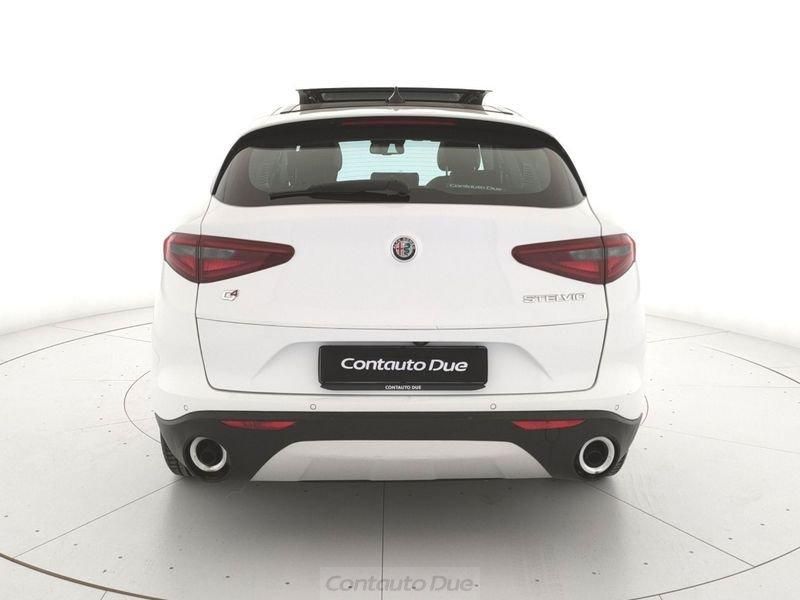 Alfa Romeo Stelvio 2.2 Turbodiesel 210 CV AT8 Q4 Super
