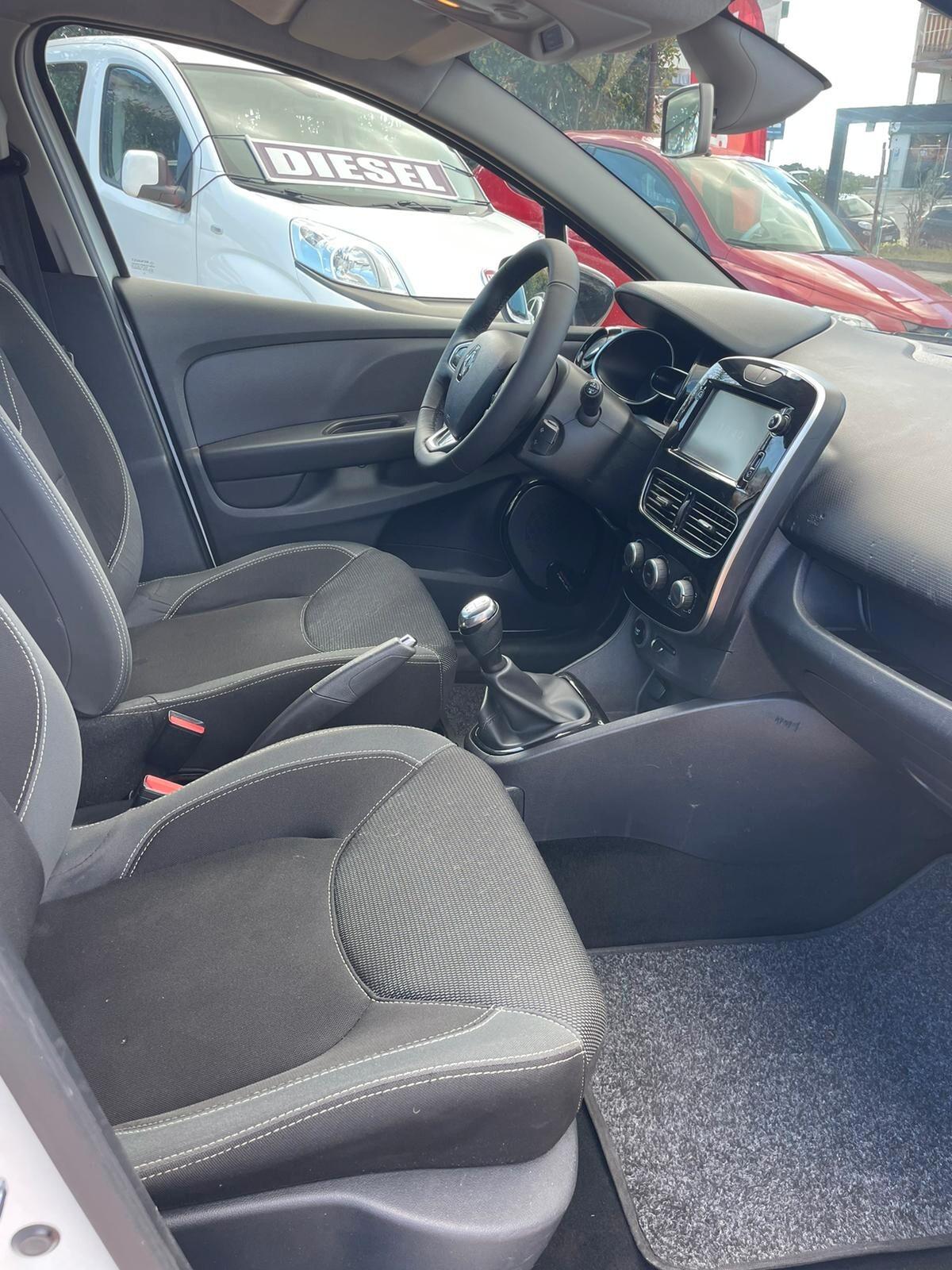 Renault Clio "Finanzaibile Senza Busta Paga"