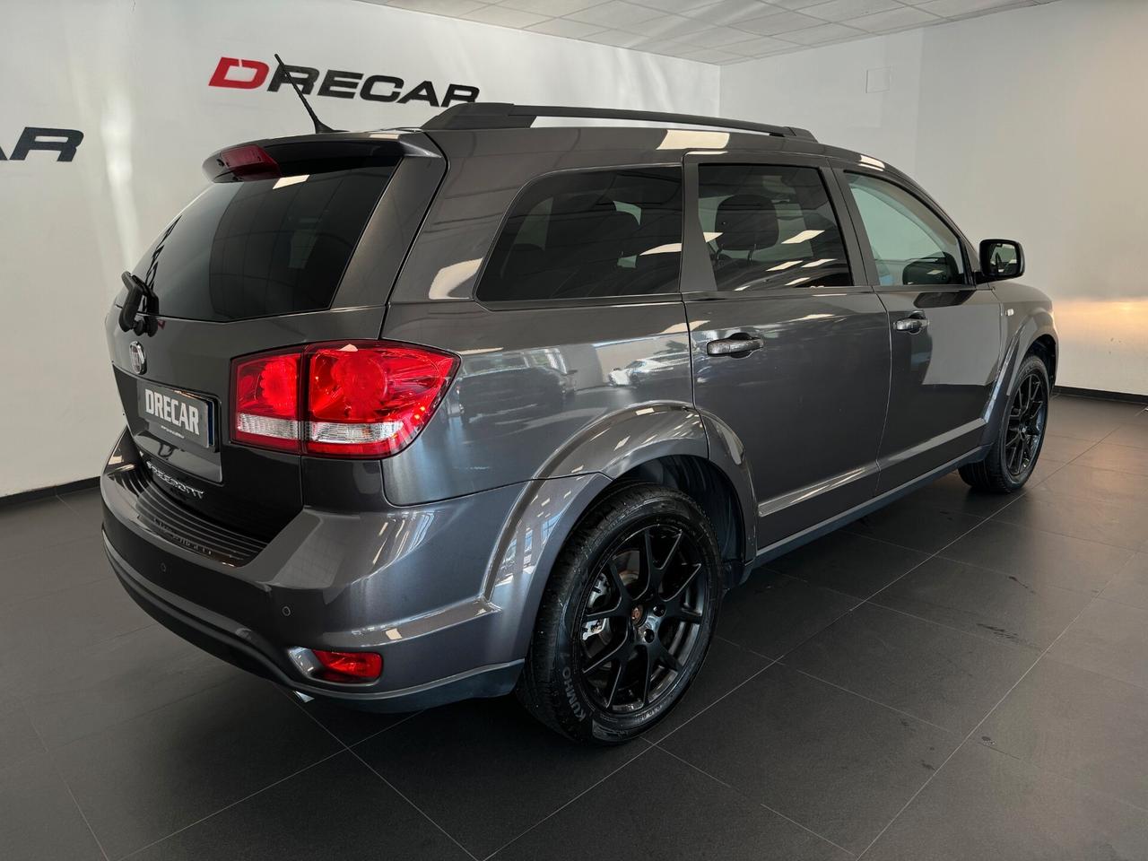 Fiat Freemont 2.0 Mjt 170 CV 4x4 aut. Black Code 7 POSTI 100.000 KM