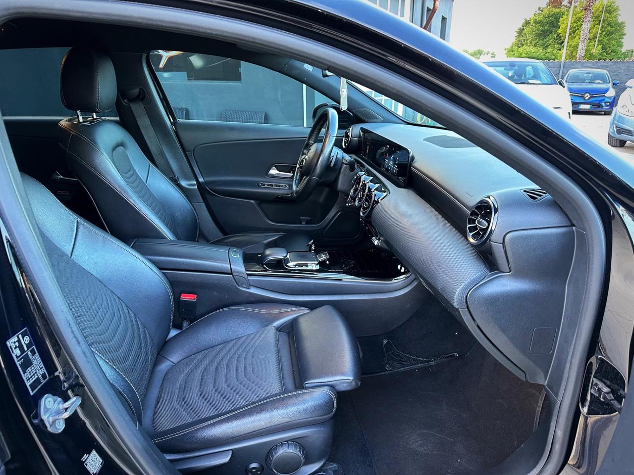 Mercedes-benz A 180 A 180 d Automatic Sport Motore con 15.000 km Garanzia 12 Mesi