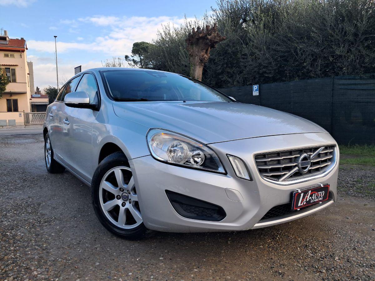 VOLVO - V60 - D2 Summum