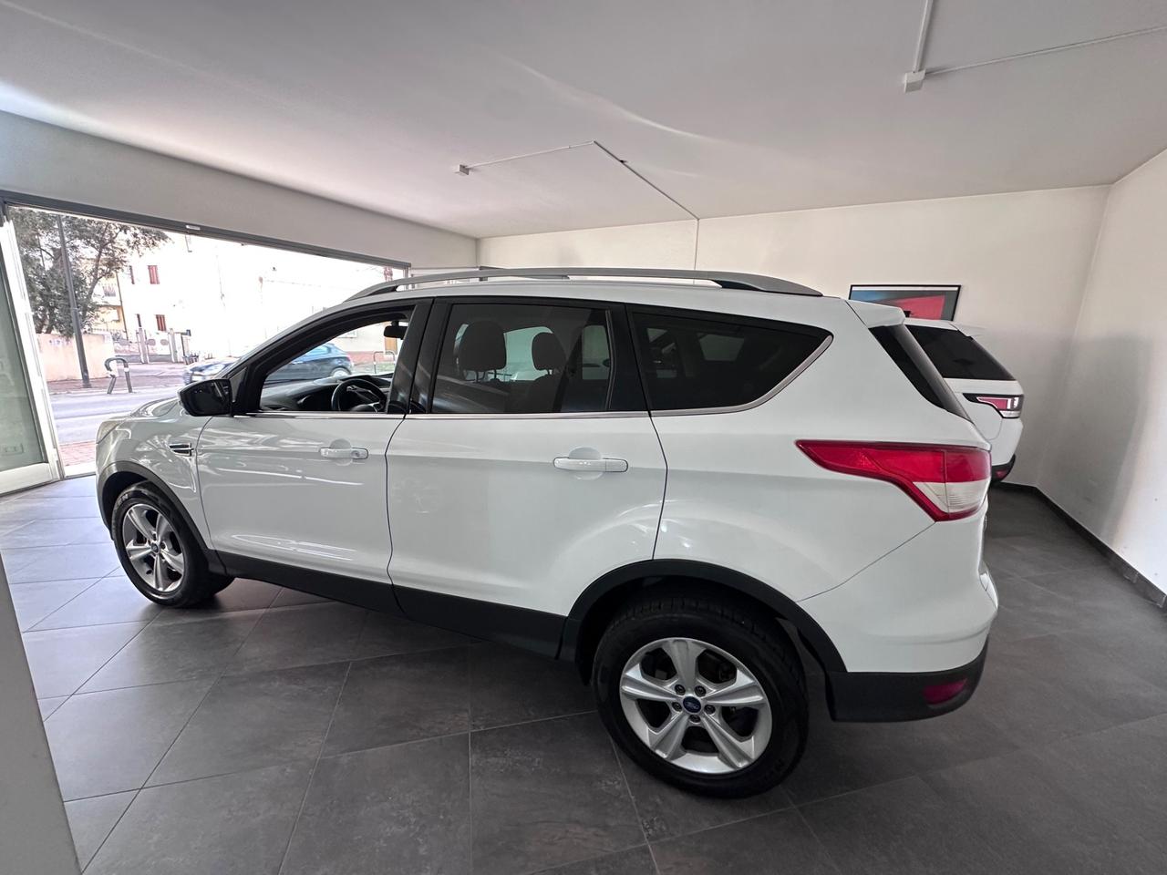 Ford Kuga 2.0 TDCI 140 CV 2WD