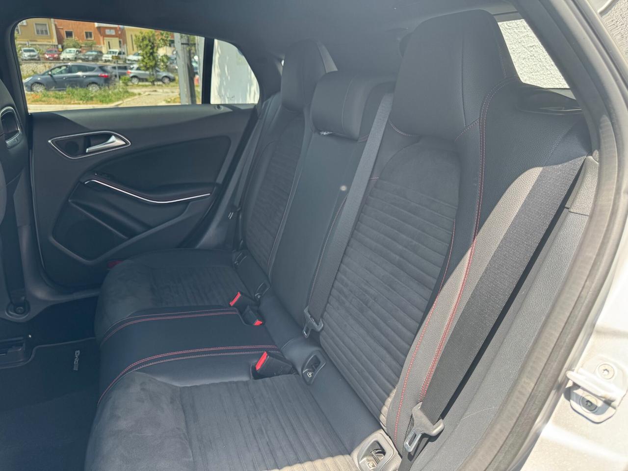 Mercedes-benz CLA 180d Automatic Premium