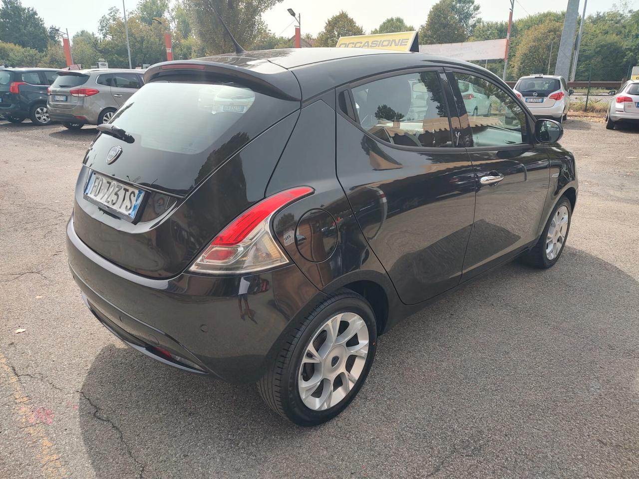 Lancia Ypsilon 1.2 69 CV 5 porte Gold, BENZINA, OK NEOPATENTATI, GARANZIA L.12 MESI