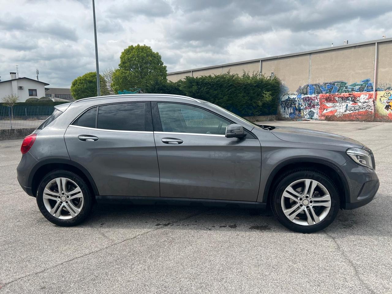 Mercedes-benz GLA 180 d Automatic Enduro