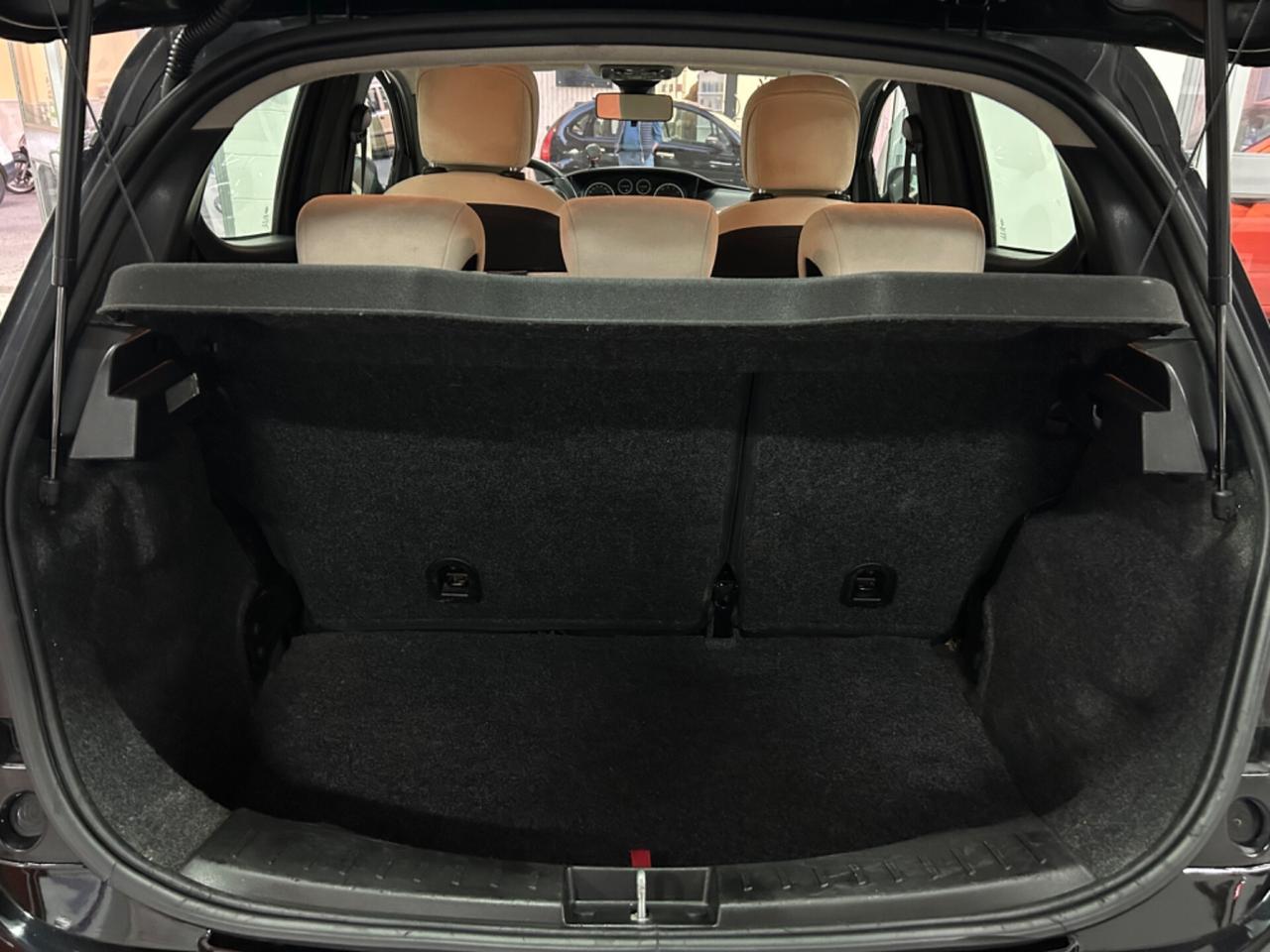 Lancia Ypsilon 1.2 Benz. Neo Patentati